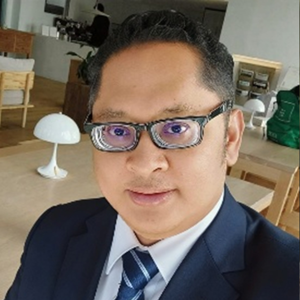 Dr. Songsak Klamklang